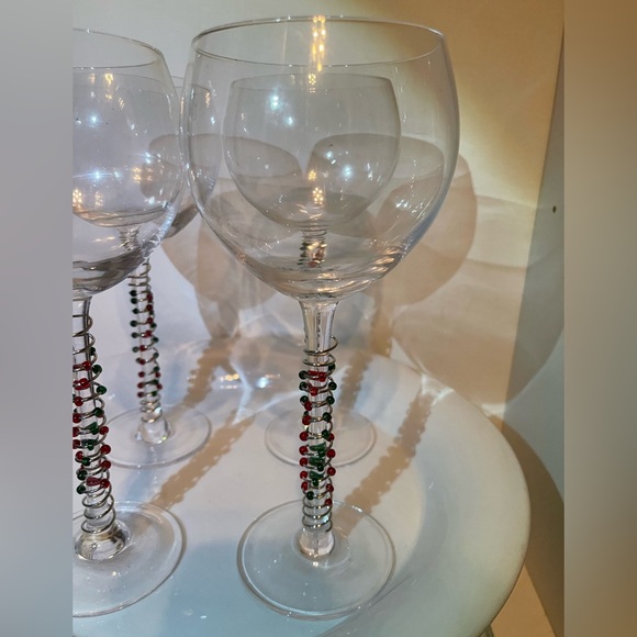 Set of 4 Lenox Festive Balloon Glasses with beads on stems - Picture 8 of 13